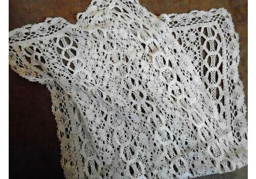 Beautiful Vintage French Cotton Bobbin / Crochet Lace Table Runner / Rectangular Table Doily Lace Edging, 35" X 15 1/4" (89 X 38.5 Cm)