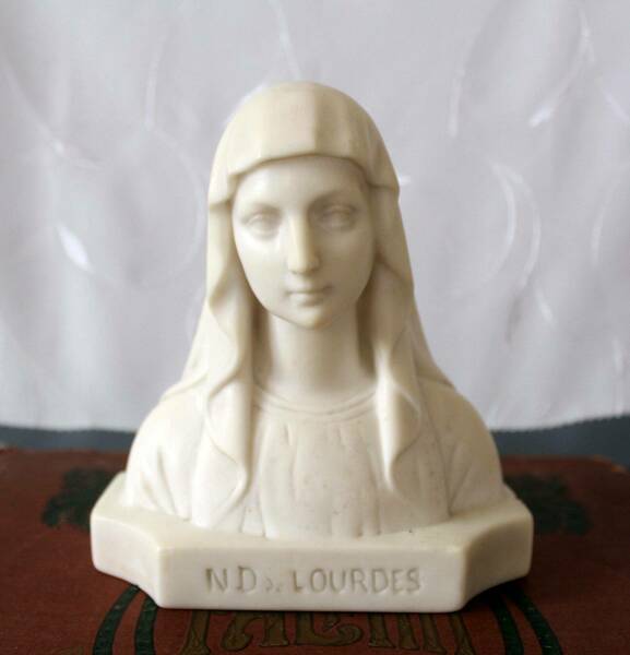 Vintage Resin Bust Sculpture Notre Dame De Lourdes, Our Lady Of Lourdes