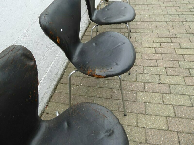 Seven / Sjuan 3107 Chairs In Black Leather By Arne Jacobsen For Fritz Hansen, Denmark, 1967, Set Of 6 photo furniture
