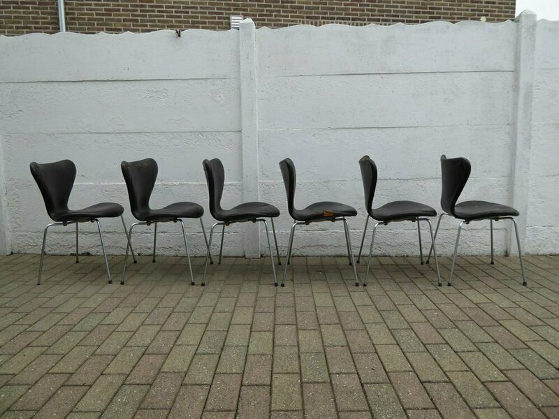 Seven / Sjuan 3107 Chairs In Black Leather By Arne Jacobsen For Fritz Hansen, Denmark, 1967, Set Of 6 photo for sale