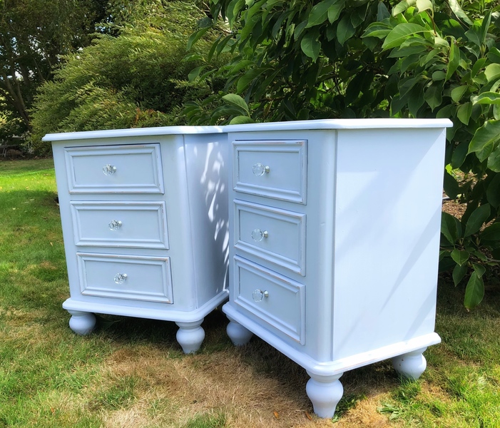 Matching Pair Solid Pine Bedside Cabinets Price Is For The Set