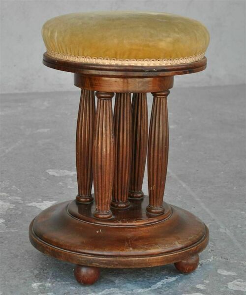 Mahogany Piano Stool From The 1930s With 5 Spindles photo for sale
