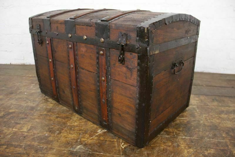 Antique Domed Wooden Chest Trunk Vinterior