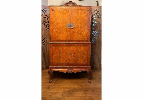 Queen Anne Style Walnut Burr & Mirrored Glass Cocktail Cabinet (C. 1930)