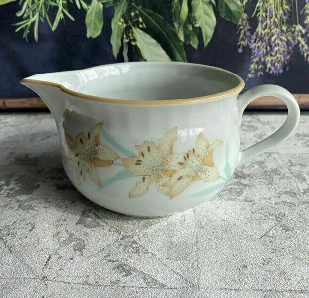 Denby Fine Porcelain Whisper The Water Garden Collection Gravy Boats