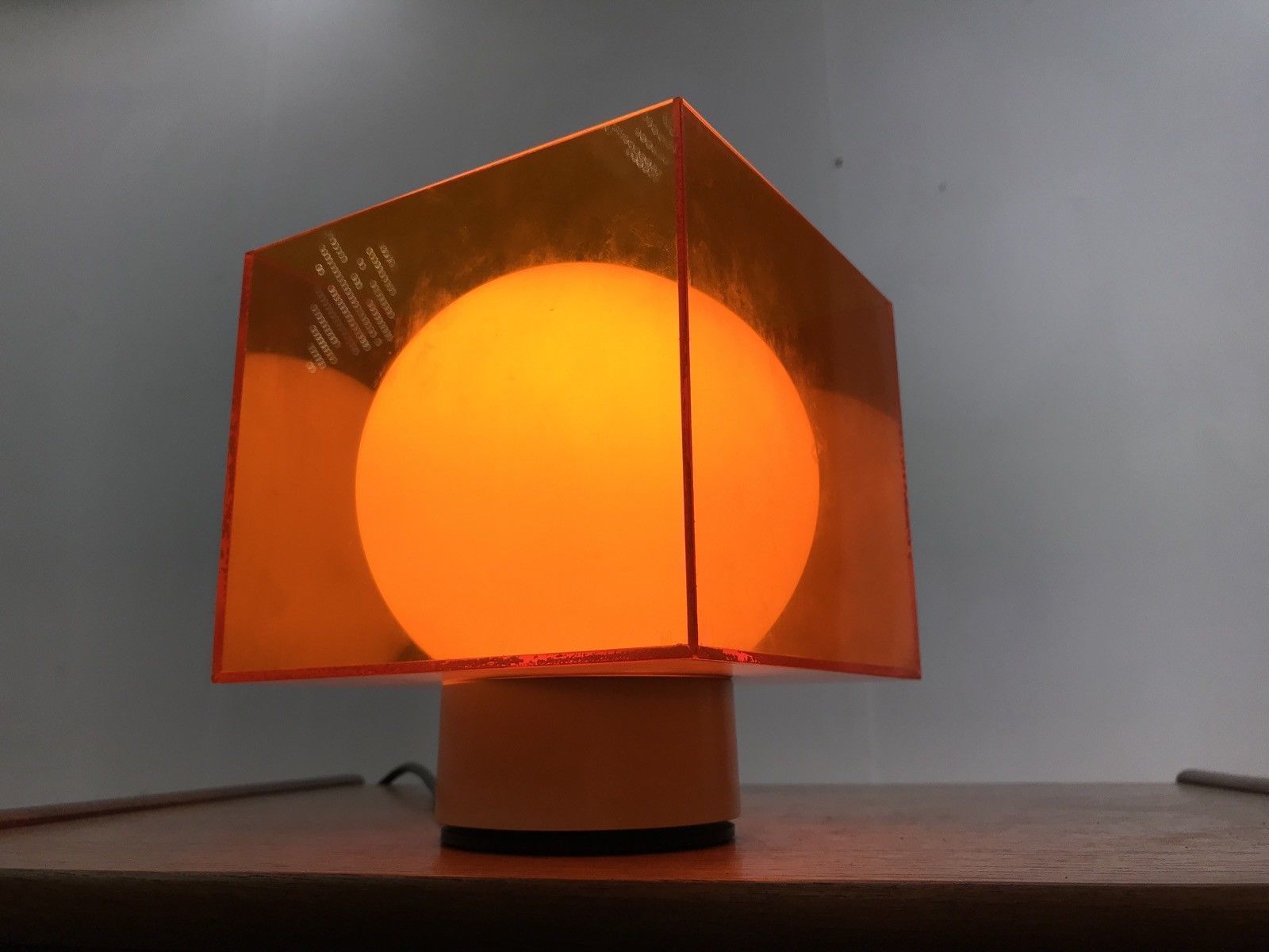 Fantastic Mid Century Cube Lamp Orange Fantastic Mid Century Cube Lamp Orange