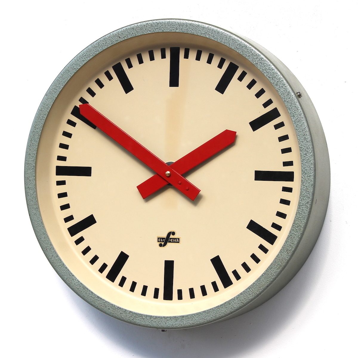 1960s East German Vintage Industrial Clock. Fully Guaranteed. ELFEMA