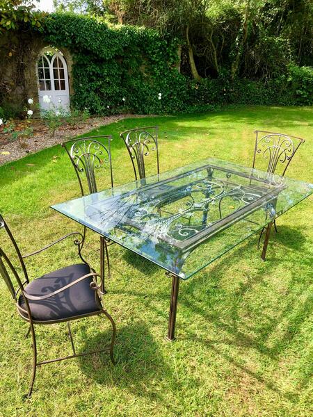 Mid Century Modern Hollywood Regency Wrought Iron Garden Dining