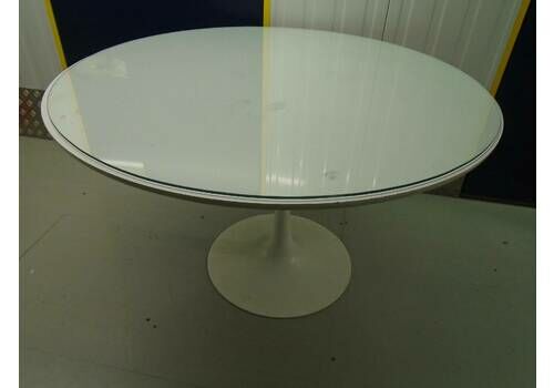 Genuine Arkana Tulip Round Dining Table    Free Delivery Within 50 Miles, Further Afield At Cost.