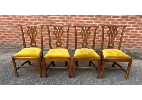 Set Of 4 Antique Chippendale Style Mahogany Pierced Splat Back Dining Chairs