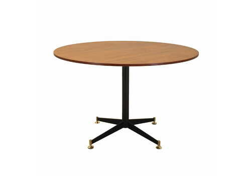 Teak Round Table, Italian Design, 1970s, Production: Italy