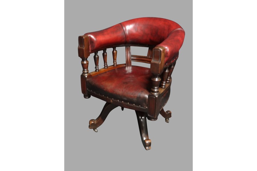 Top Quality Victorian Leather Upholstered Mahogany Desk Chair