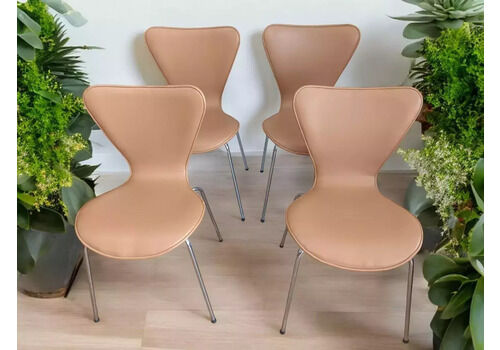 Mid Century Vintage Dining Chairs Reception Stackable Style Of Fritz Hansen X 4