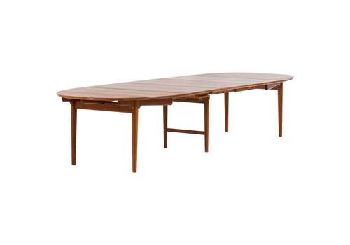Hans Wegner Large Dining Table Model Jh 567 By Johannes Hansen In Denmark