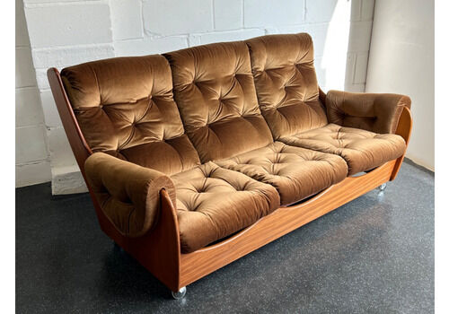 G Plan Sofa Midcentury "Saddleback" Couch Vintage (Delivery Available)