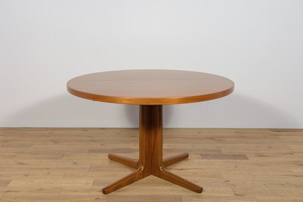 Mid Century Round Teak Extendable Dining Table From Vejle Mobelfabrik, Denmark, 1960s photo for sale