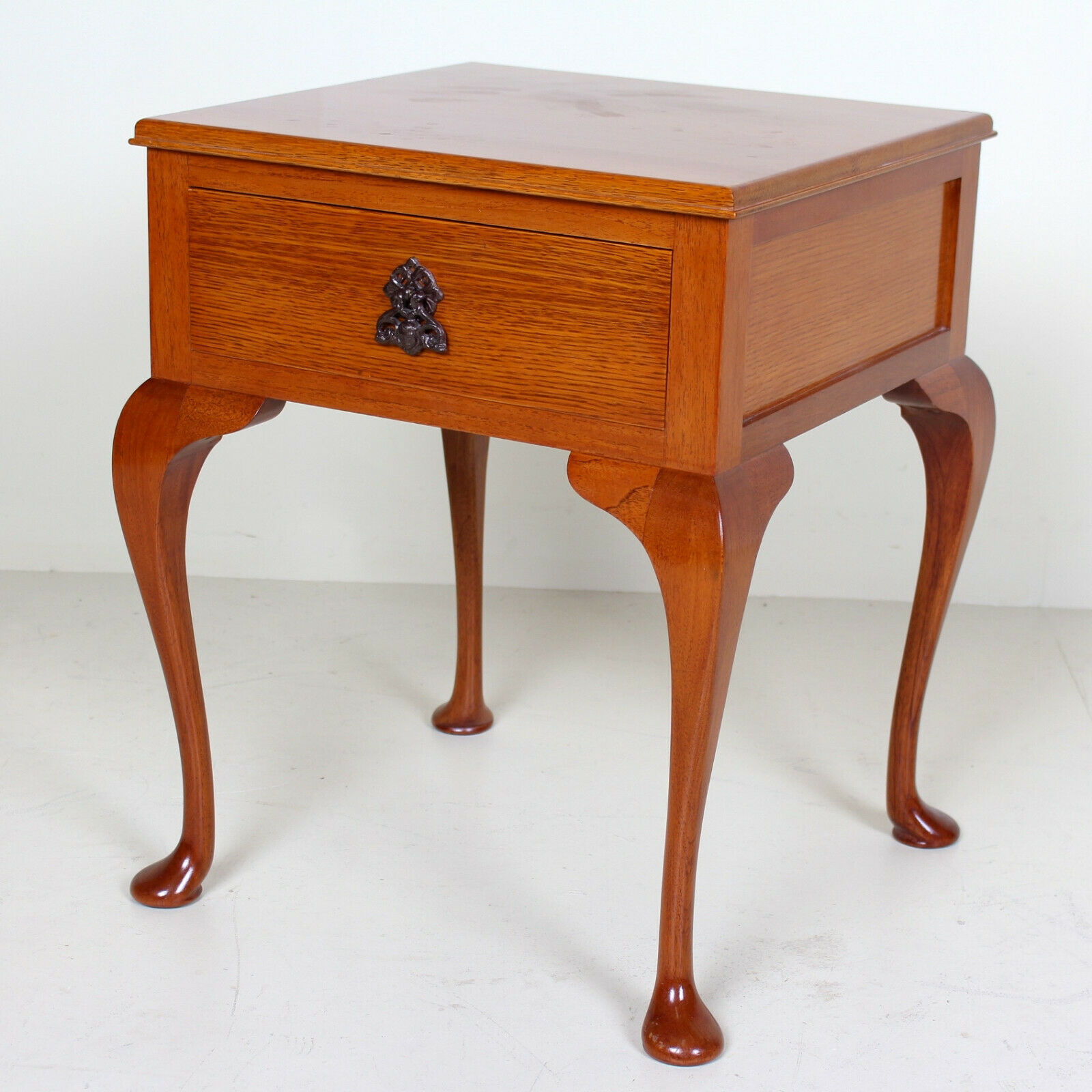 Antique Vintage Oak Side Table Lamp Bedside Drawers