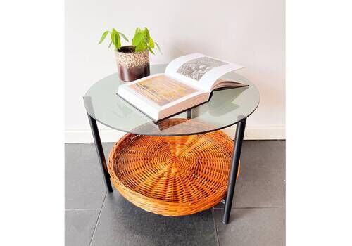 Vintage salontafel / bijzettafel Rohé Noordwolde | Rookglas | Rieten mand | Dutch Design | jaren 1960 | Mid-Century