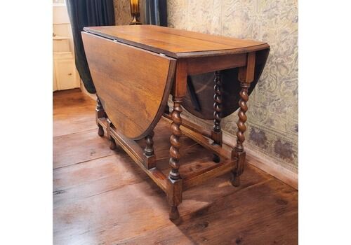 Antique English Large Drop Leaf Table / Solid Oak / Seats 4 8 / C1900