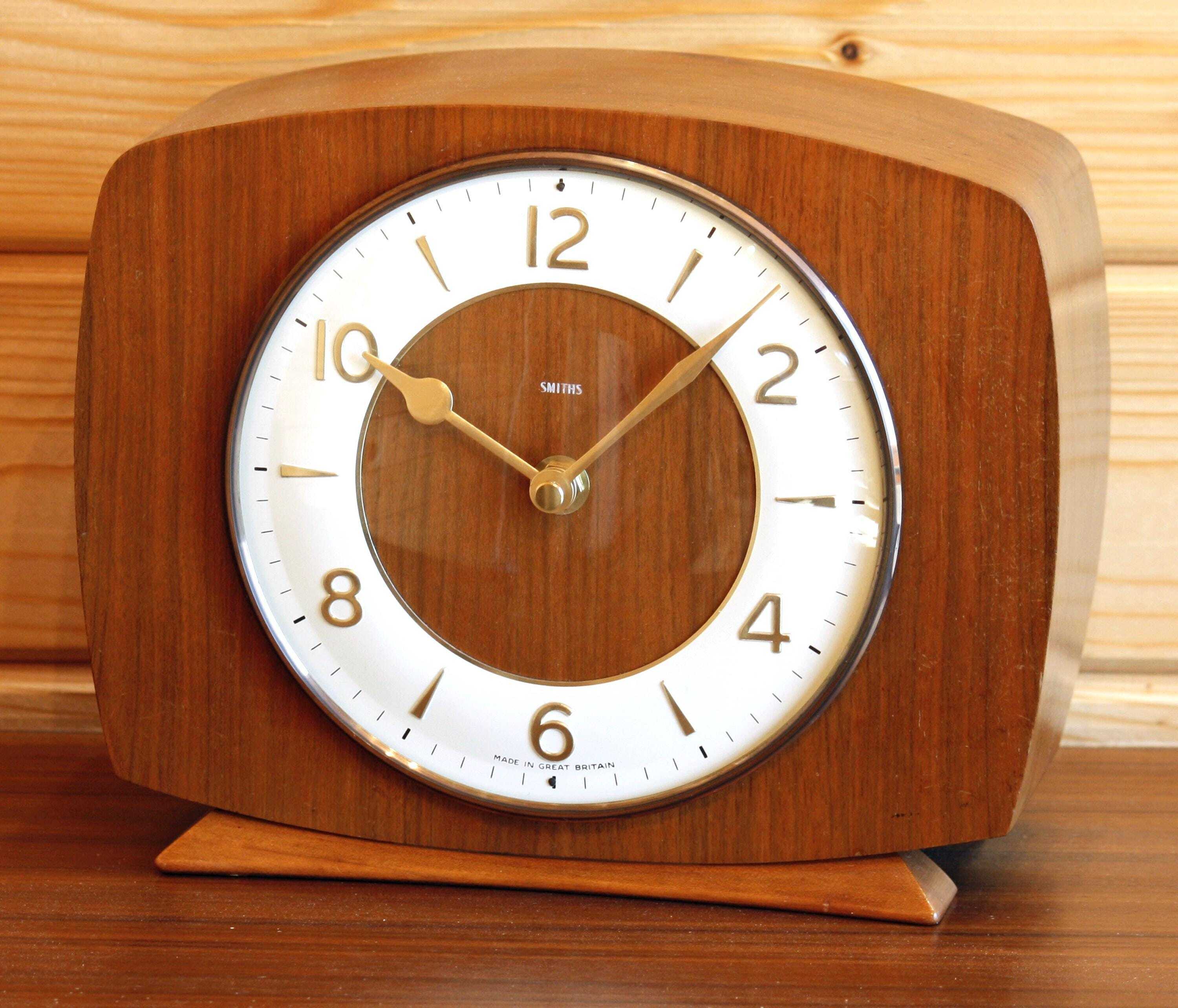 Vintage Smiths Mantel Clock 23cm Wooden Retro Mid Century Style