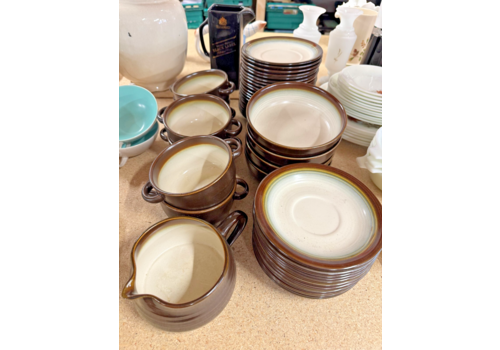 Franciscan England Stoneware 44 Piece Bundle – Pattern 5102 – Vintage