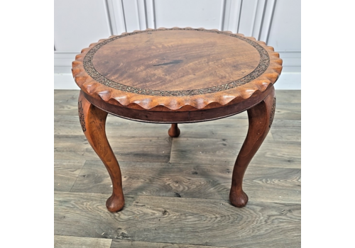 Antique Vintage Decorative Carved Solid Wooden Side Table Wine Lamp Tripod Leg