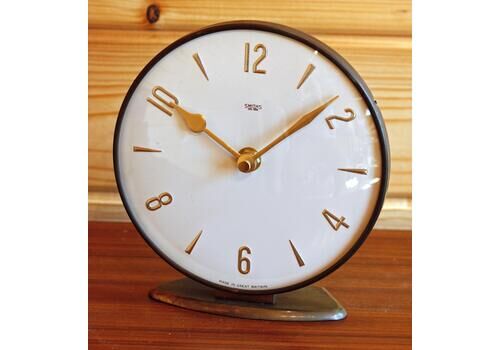 Vintage Smiths Clock   17cm Wooden Mantel Clock Retro Mid Century Style 1950s Desk Clock