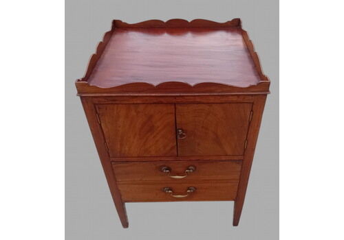 A Georgian Mahogany Tray Top Commode