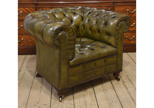 Leather Chesterfield Club Chair