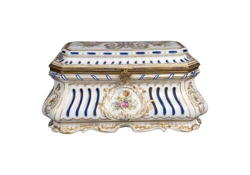 Sèvres Porcelain Casket, Napoleon III Period, 19th Century.