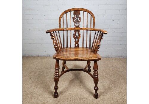 Low Back Windsor Chair   Nottinghamshire 19th C.