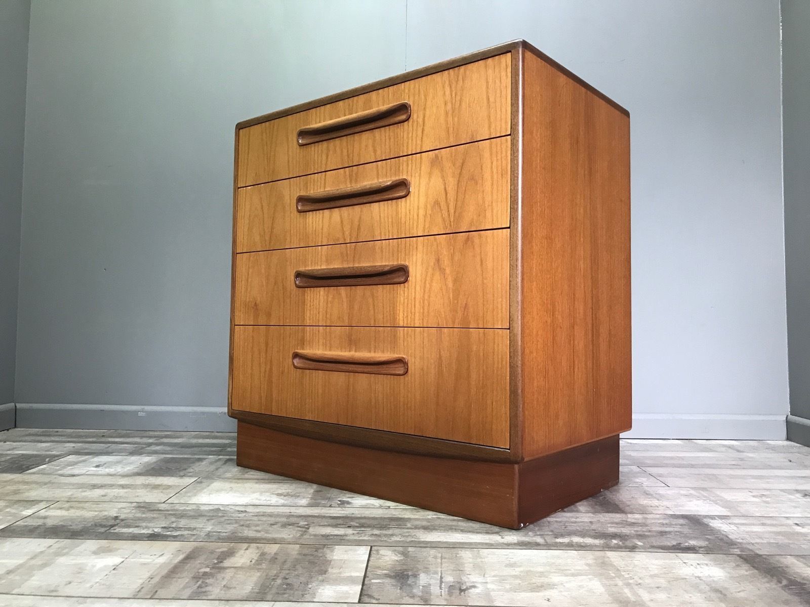 Nice G Plan Chest Of Drawers Retro Bedside Tables Hifi