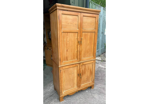 Antique 19th C Pine Large 4 Door Kitchen Housekeepers Larder Pantry Cupboard