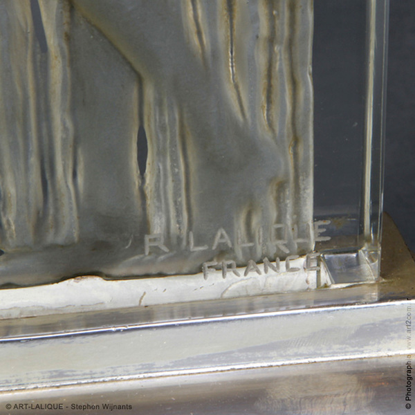 A 2 Figures Clock By  R.Lalique Created In 1926 photo for sale
