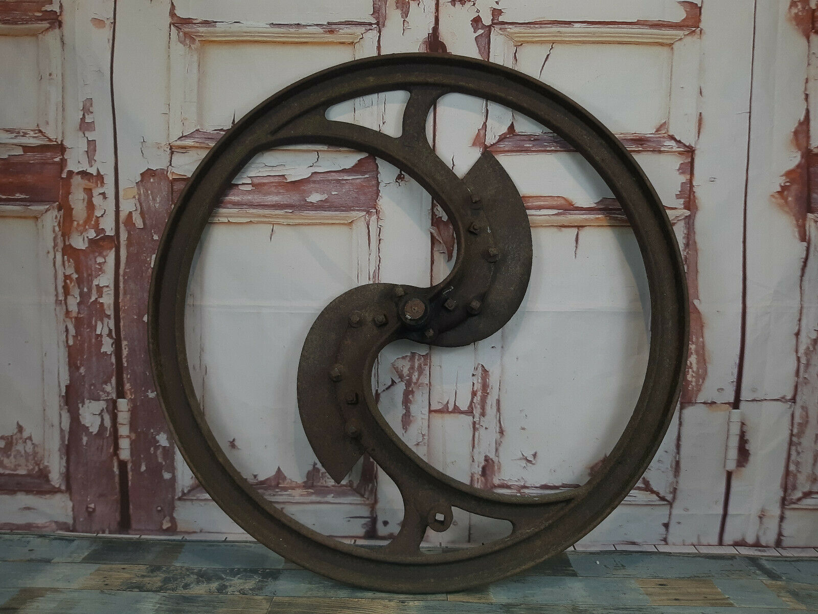 Large Vintage Cast Iron Agricultural Cutting Wheel Garden Display Ornament Sculp Unknown Vinterior