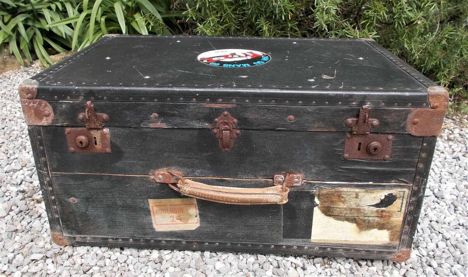 suitcase toy box