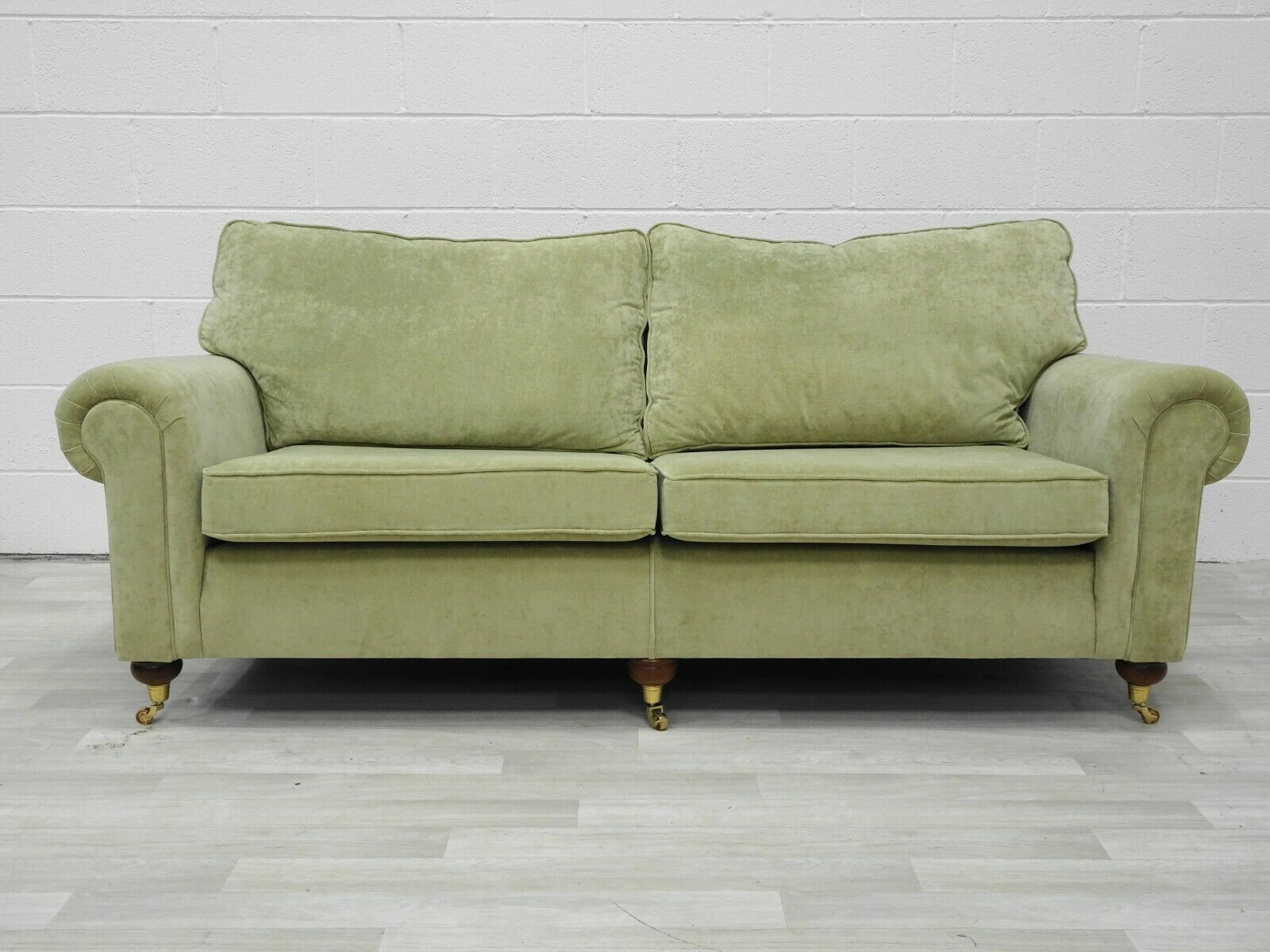 Duresta Sofa In Luxurious Soft Green Microfibre unknown Vinterior