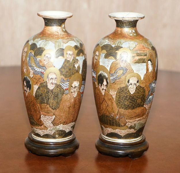 Pair Of Antique Chinese Or Japanese Oriental Vases Hand Painted And