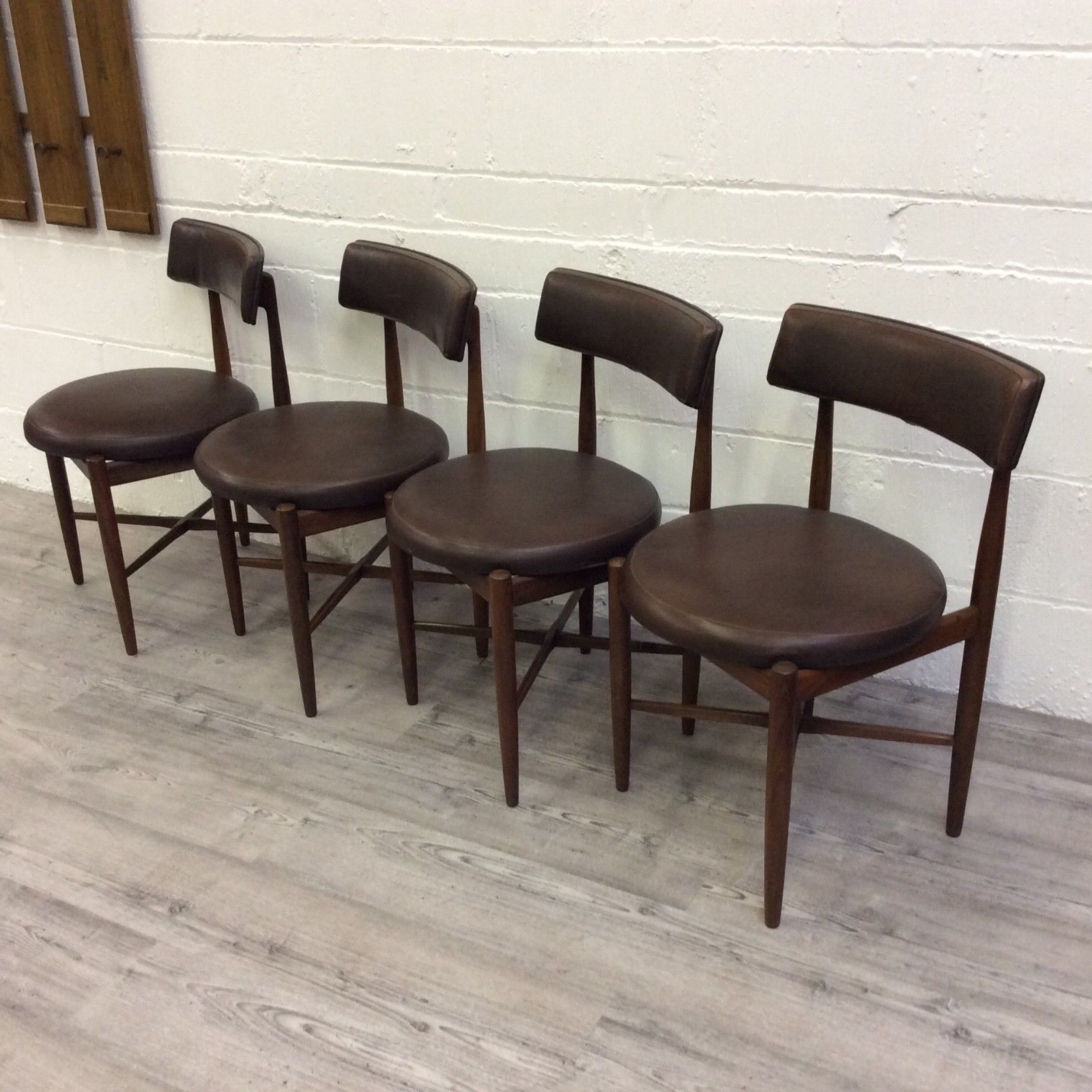 A Set Of 4x Vintage G Plan 'Fresco' Dining Chairs Kofod ...