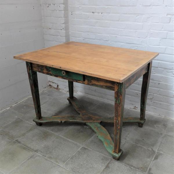 Vintage Wooden Table Vinterior