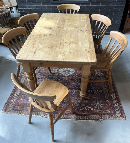Large Vintage Pine Farmhouse Dining Table And 6 Slat Back Windsor