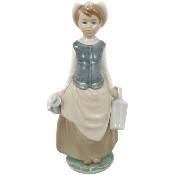 Vintage Lladro Porcelain Milkmaid Figurine “Lecherita Gallarda” Model